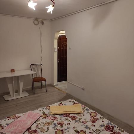 Garsoniera Turda Apartamento Exterior foto